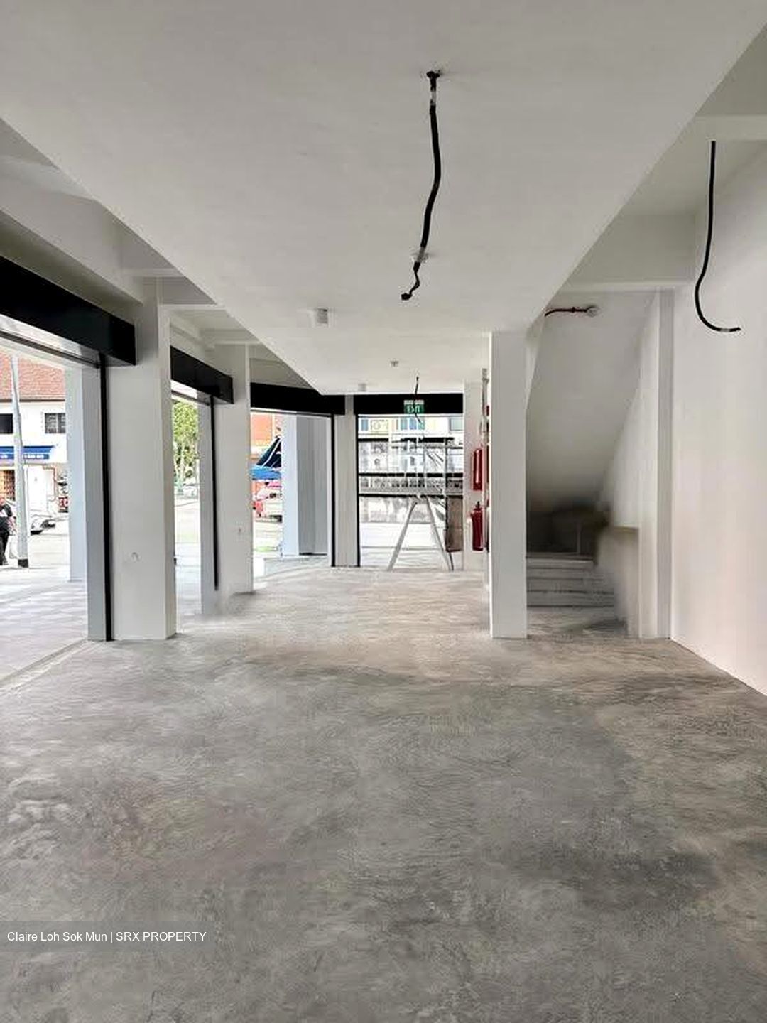 Sims Avenue (D14), Shop House #607310601